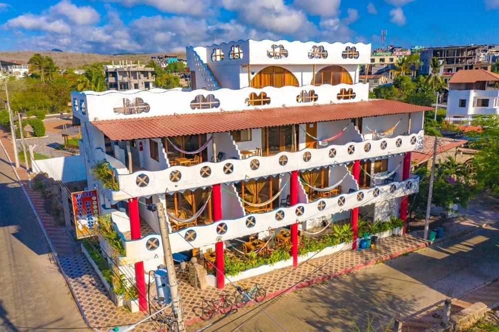 Royal Galapagos Inn بويرتو بكويريزو مورينو المظهر الخارجي الصورة
