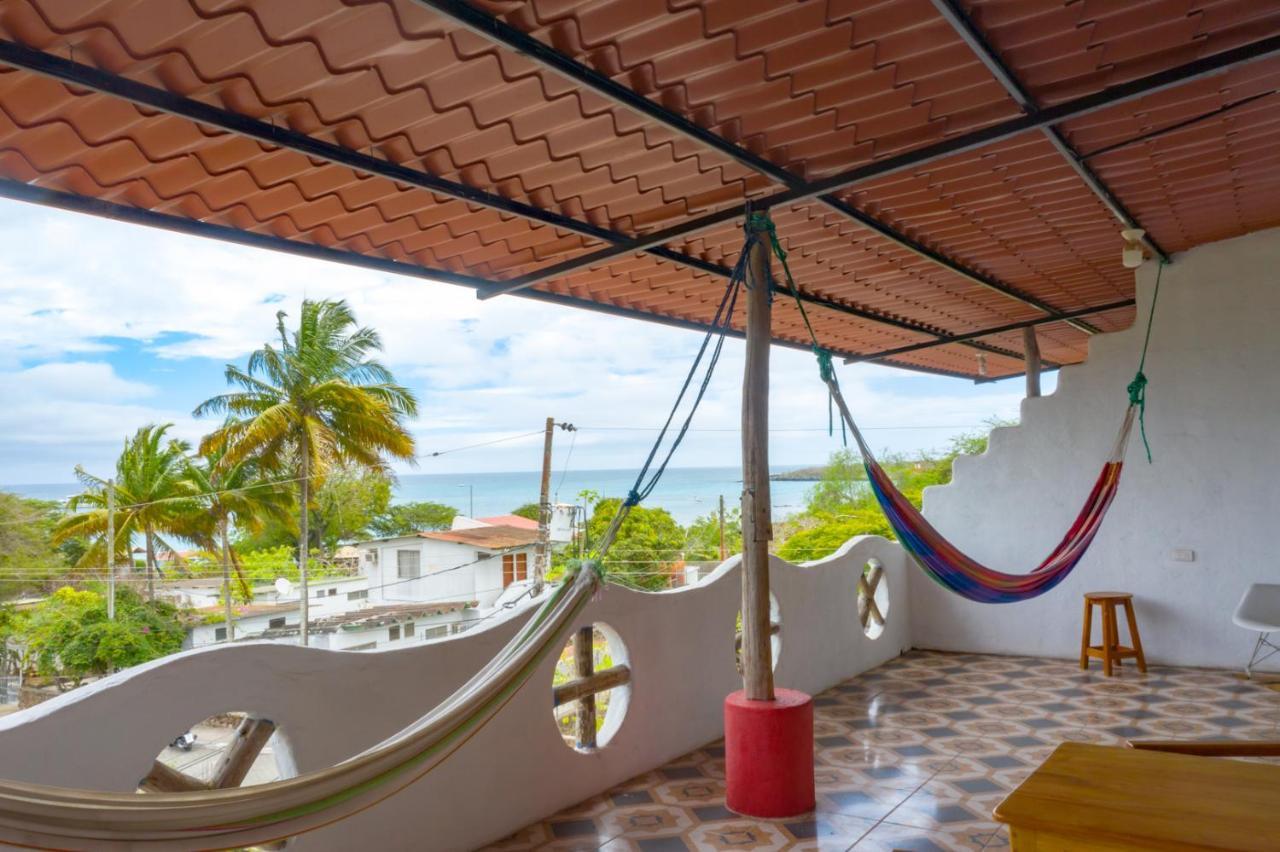 Royal Galapagos Inn بويرتو بكويريزو مورينو المظهر الخارجي الصورة