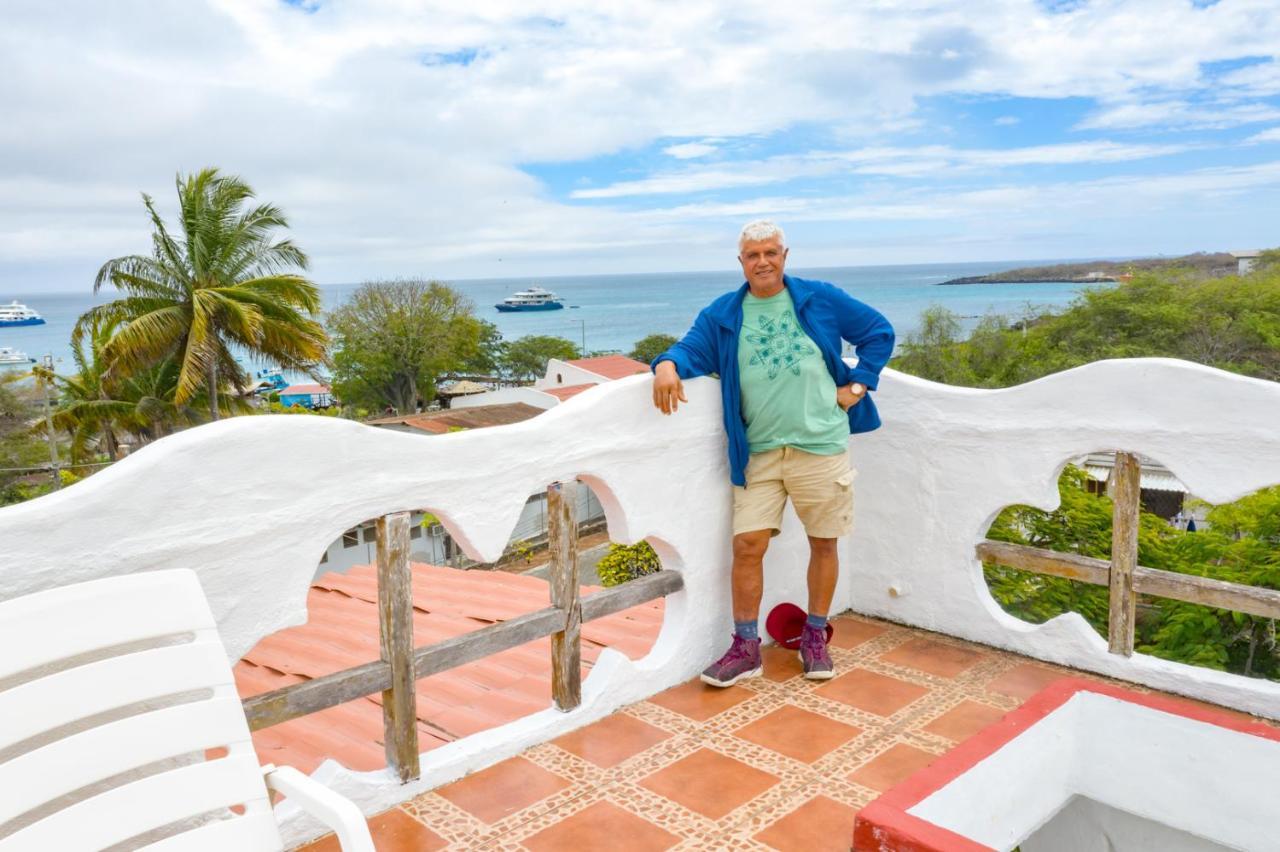 Royal Galapagos Inn بويرتو بكويريزو مورينو المظهر الخارجي الصورة