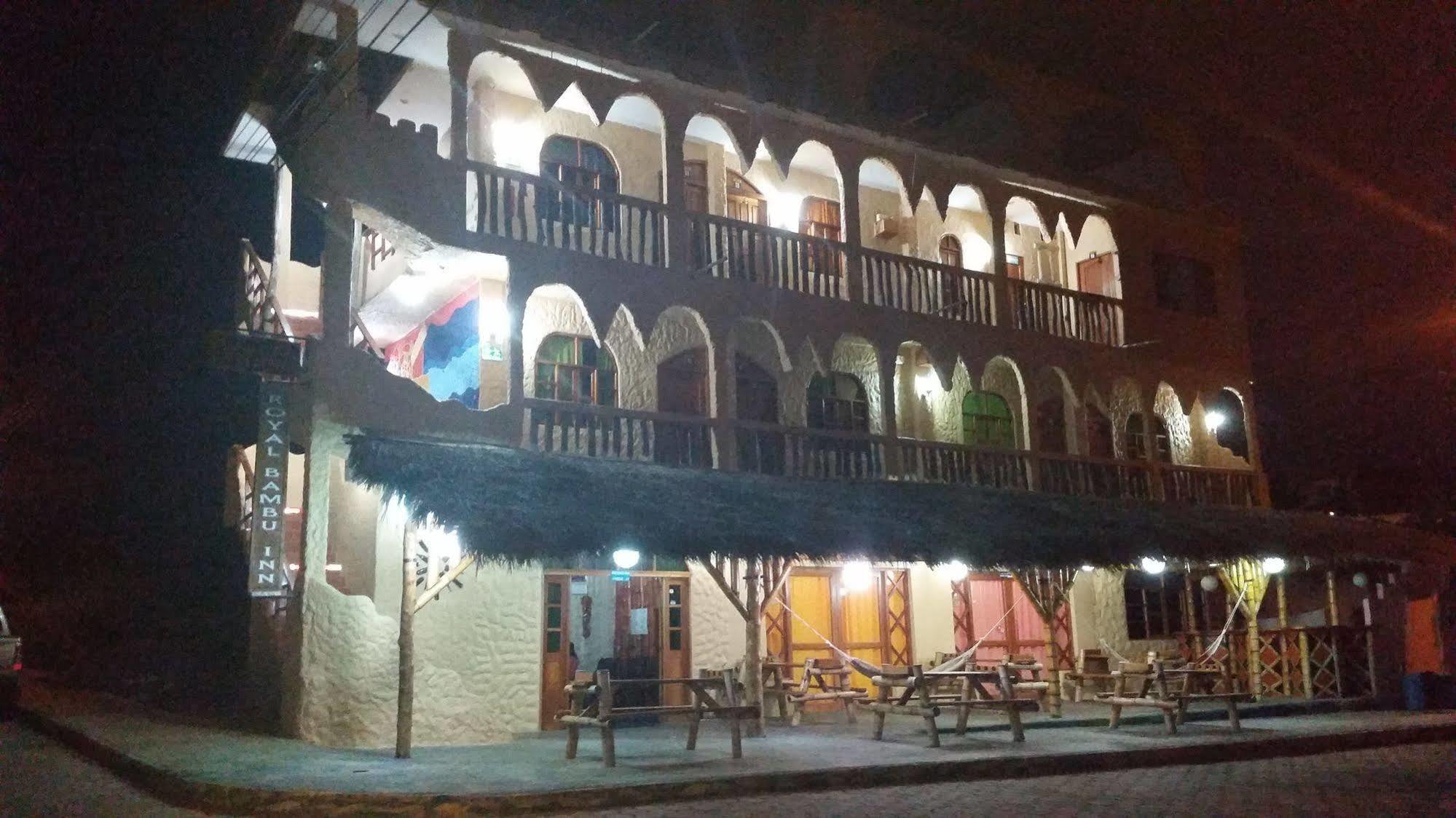 Royal Galapagos Inn بويرتو بكويريزو مورينو المظهر الخارجي الصورة